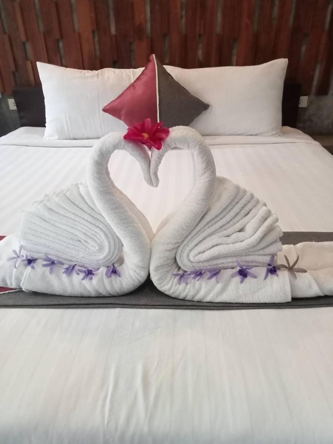 Keeree Loft Resort Thong Pha Phum Buitenkant foto