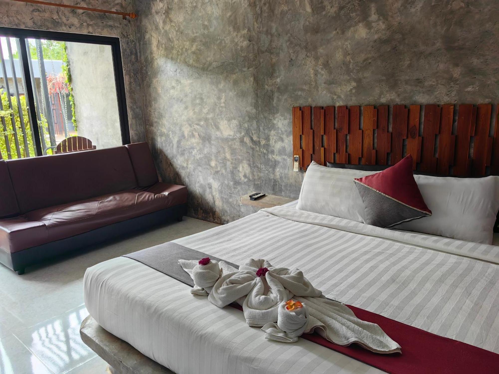 Keeree Loft Resort Thong Pha Phum Buitenkant foto