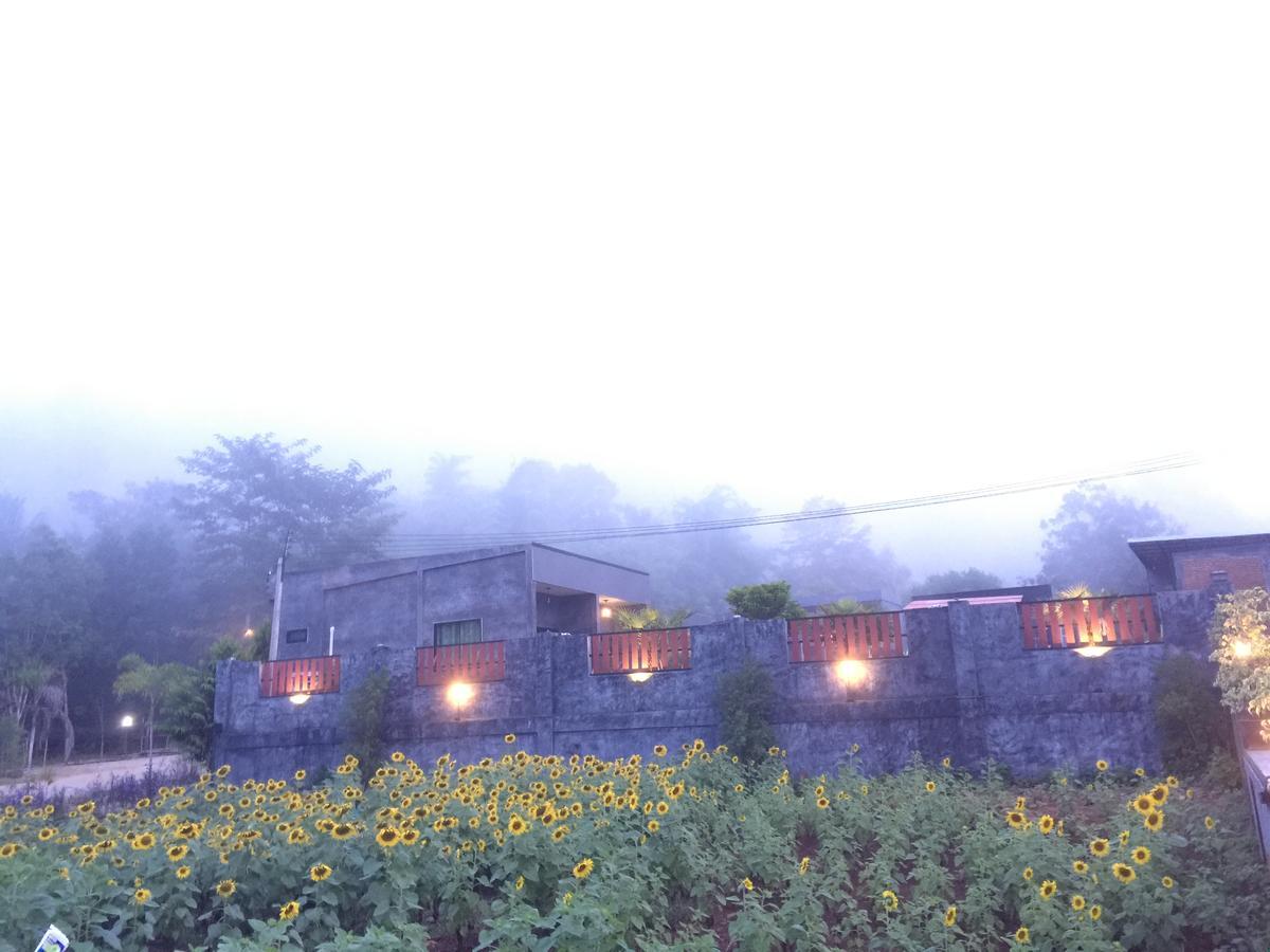Keeree Loft Resort Thong Pha Phum Buitenkant foto