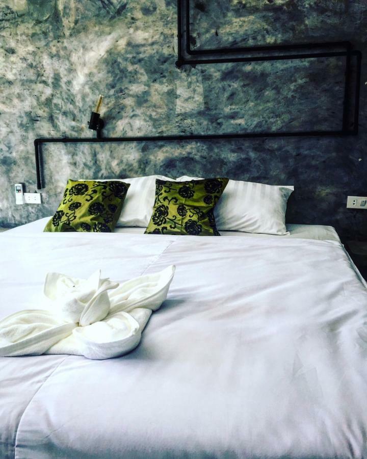 Keeree Loft Resort Thong Pha Phum Buitenkant foto